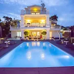 30439 - Fantastic Luxury Near Μαρμπέλλα